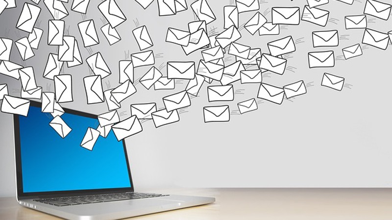 Jak poznat podezřelé přílohy a podvodné e-maily?